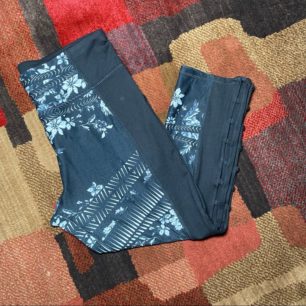 Betsey Johnson Athletic Capri